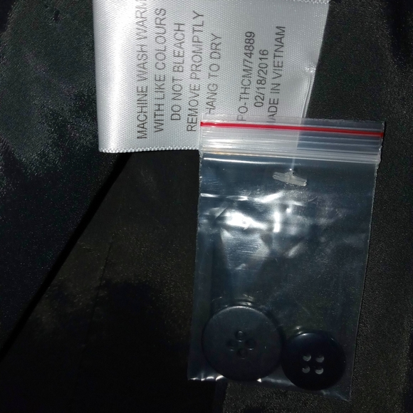 Navy blue trench coat - Picture 9 of 14